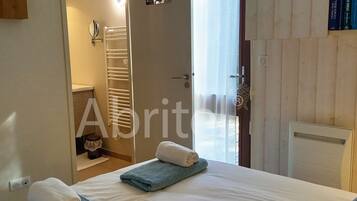 3 slaapkamers, een kluis op de kamer, een strijkplank/strijkijzer