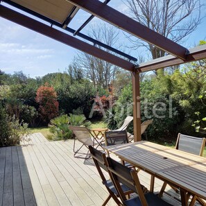 Outdoor dining - Pretty house between Bassin and Ocean 32A (Cap Ferret)