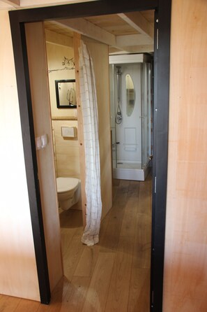 Towels, toilet paper