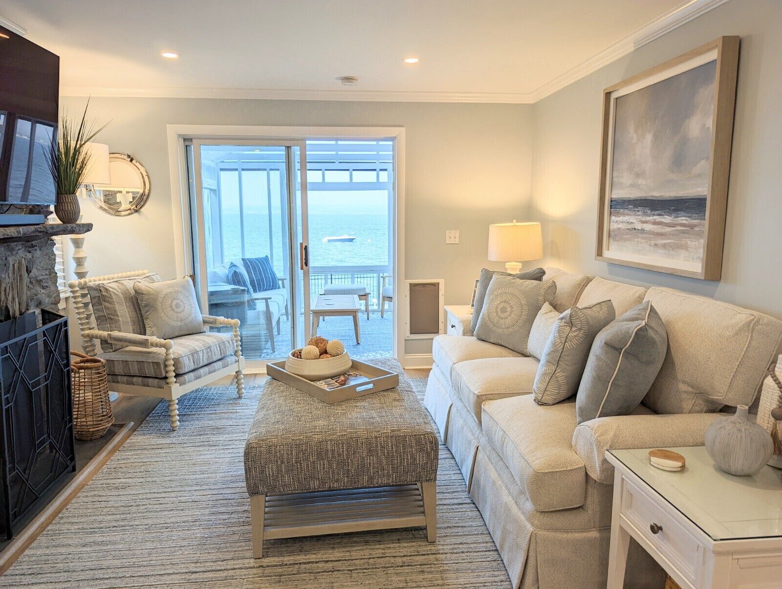 Cozy Cottage Waterfront Home In Portsmouth