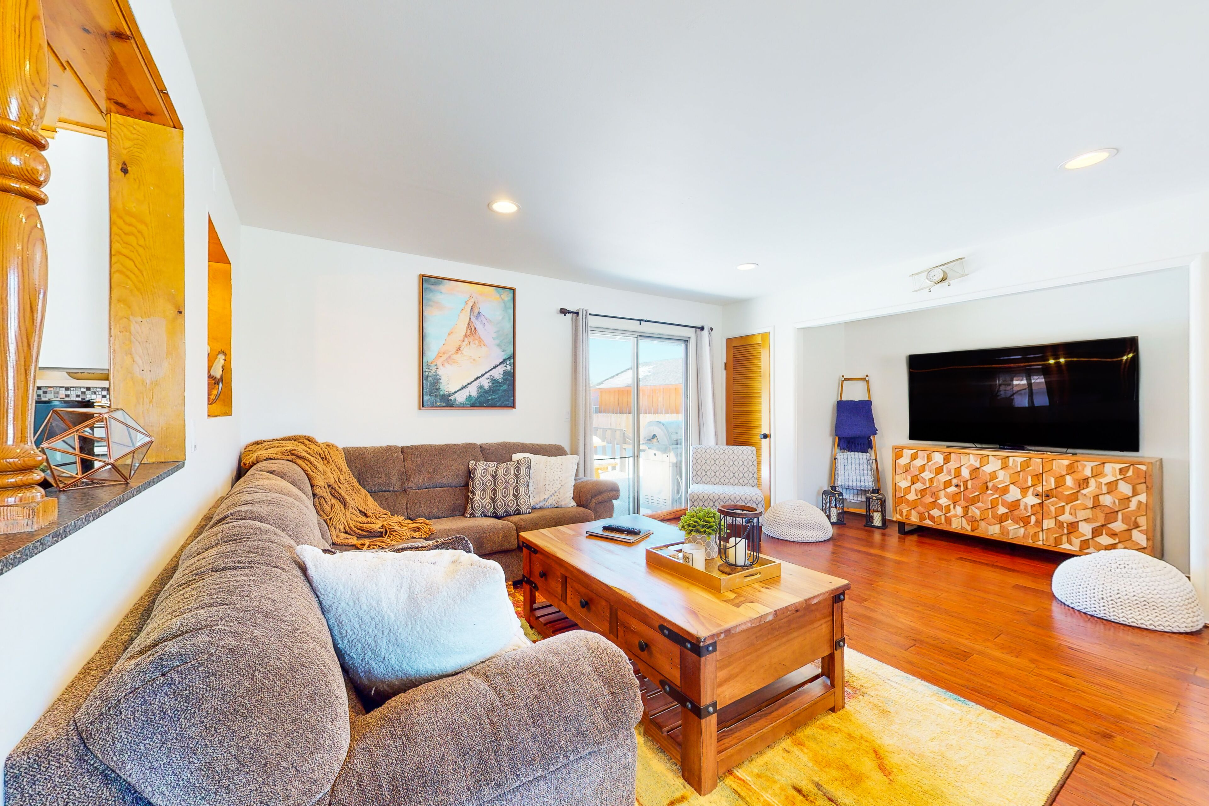 Multi-level home with fenced yard, grill, fireplace, & washer/dryer