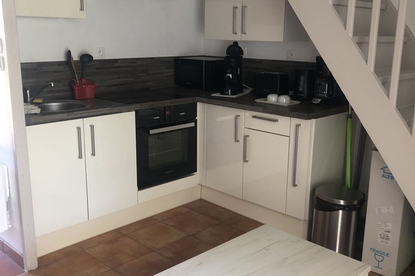 Refrigerador, microondas, horno, placa de cocina