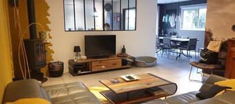 3-star Villa Nelson sleeps 6 3 bedrooms private pool