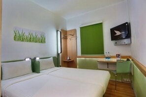 Room - Hotel Caspia Pro (Greater Noida)