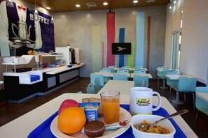 Dining - Hotel Caspia Pro (Greater Noida)