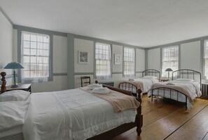 6 chambres, bureau, lit de bébé portatif, accès au Wi-Fi (inclus)