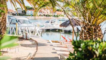 Privatstrand, Wasserski, Windsurfen, Segeln