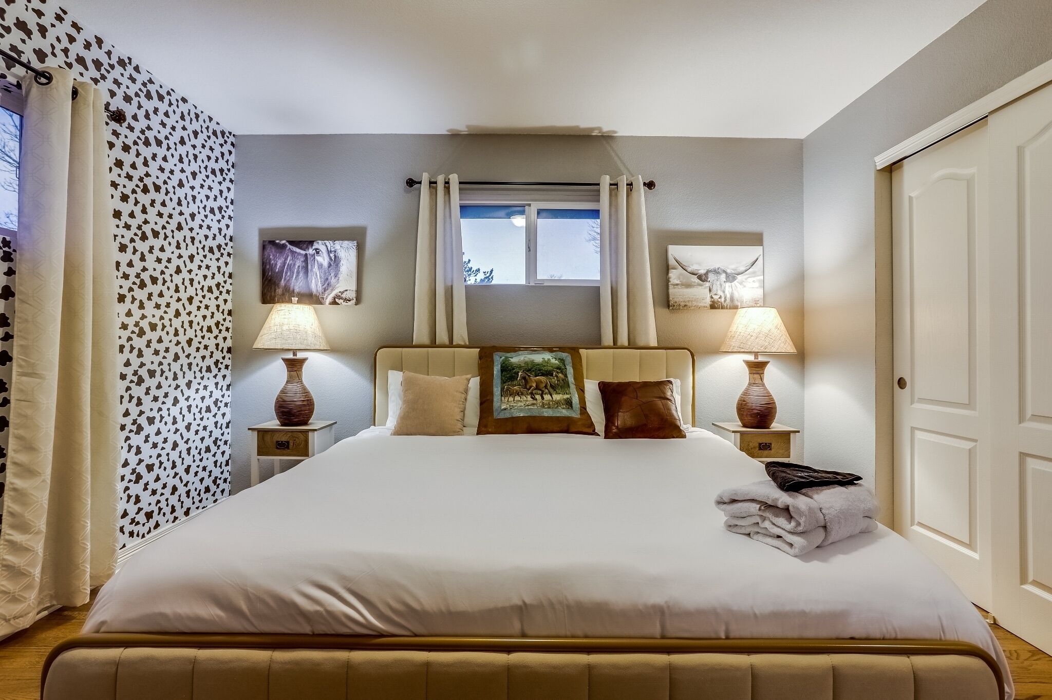 6 chambres, bureau, Wi-Fi, draps fournis