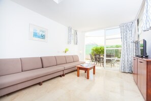 Living area - Villa Xerna (Santa Margalida)
