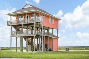 Exterior - A Cool Change: 3  BR, 2  BA House in Gilchrist, Sleeps 8 (Bolivar Peninsula)