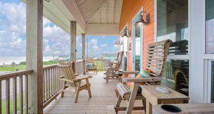 A Cool Change: 3 BR, 2 BA House in Gilchrist, Sleeps 8