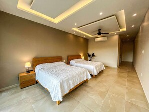 1 bedroom, desk, free WiFi, bed sheets