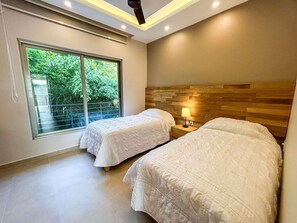 2 bedrooms, desk, free WiFi, wheelchair access