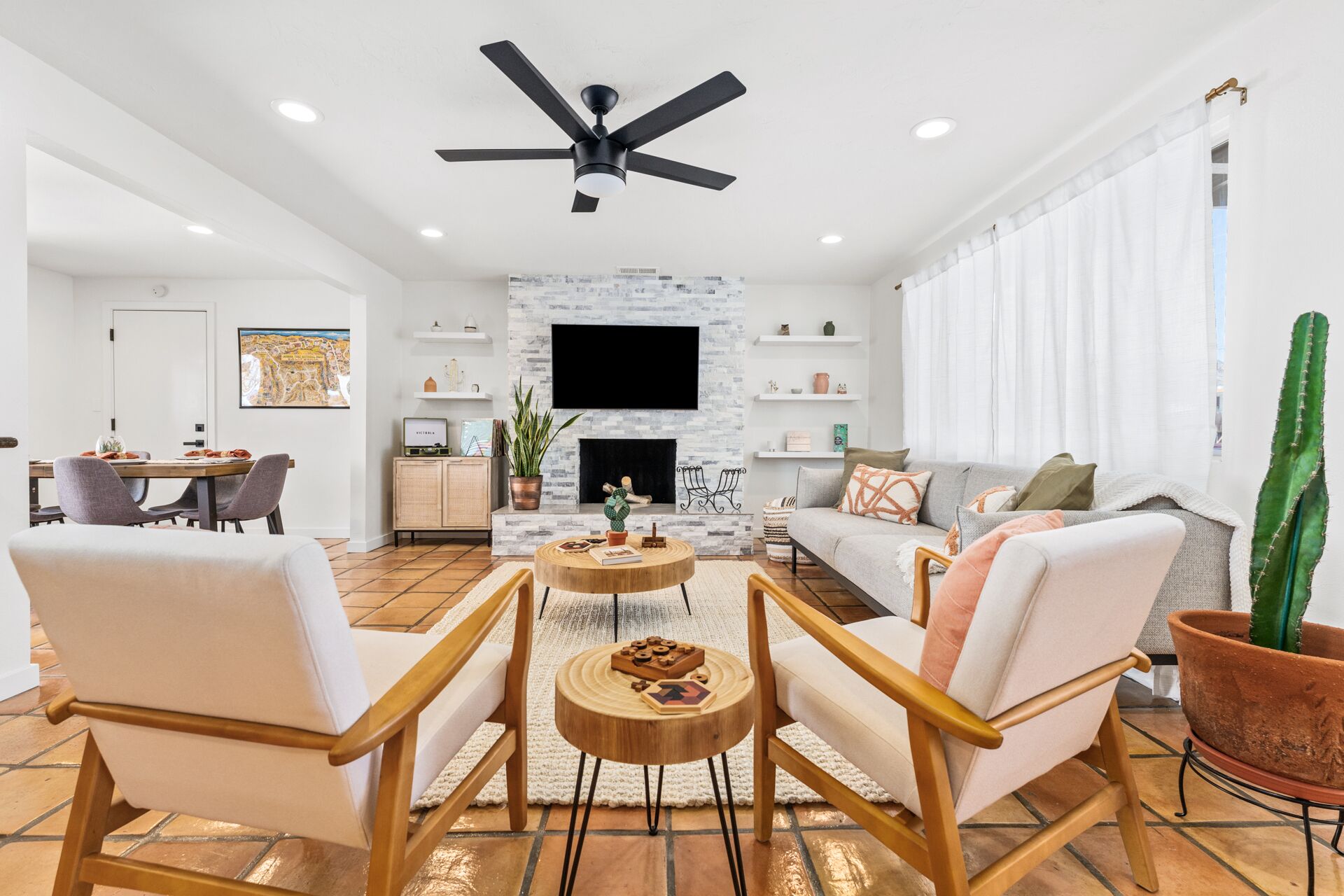 Newly Renovated House 10 min to JT