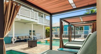 Key West Style Cottage - with pool/hot-tub