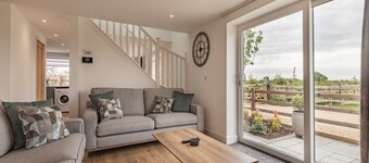 3 bedroom accommodation in Church Broughton, near Derby