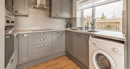 3 bedroom accommodation in Church Broughton, near Derby