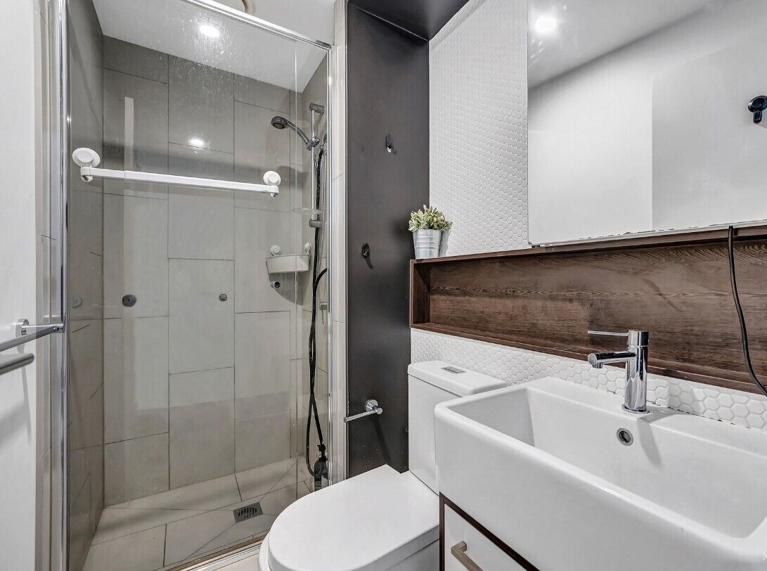 吹风机、肥皂、洗发水