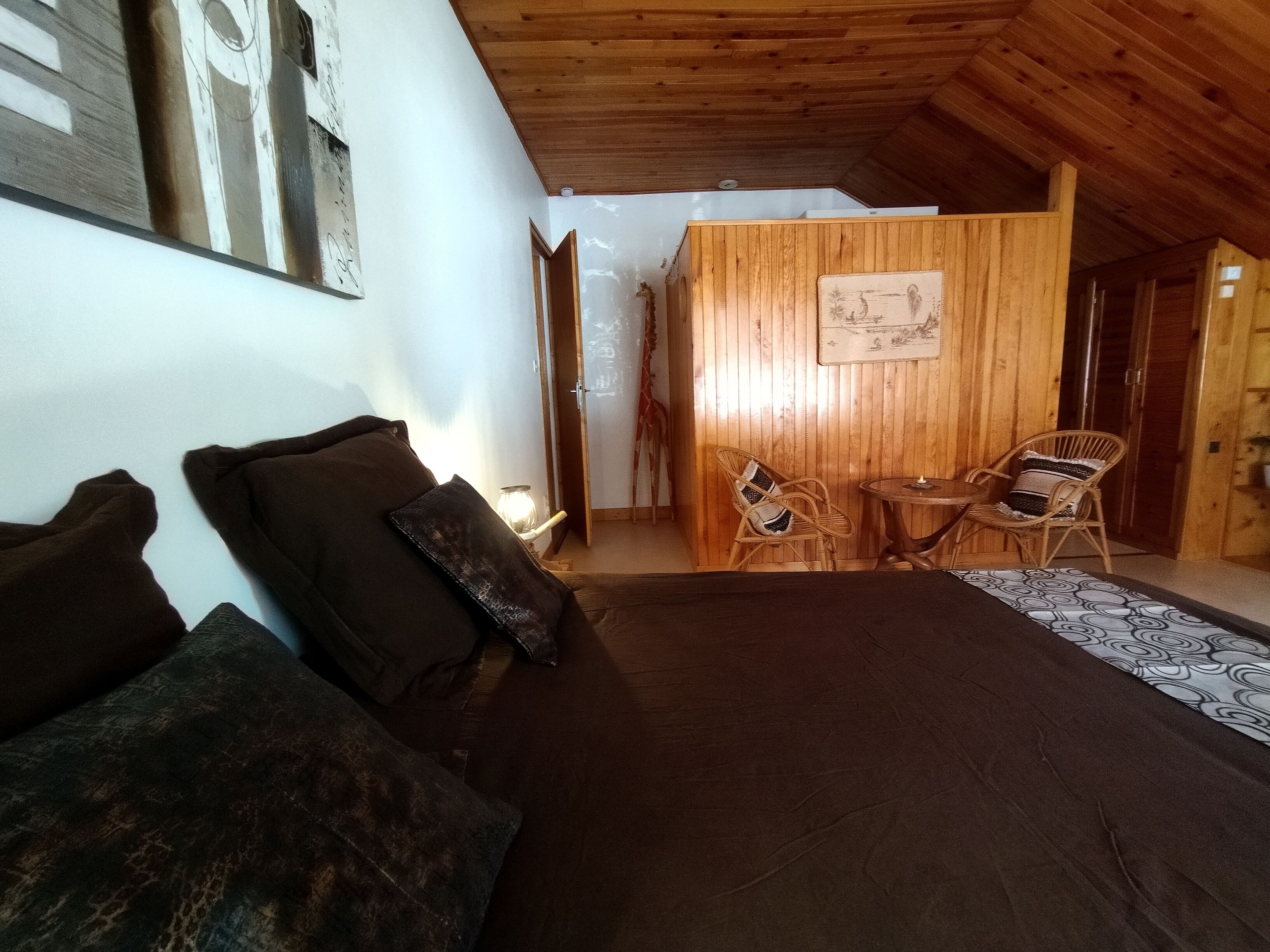 Your Nomadic Room: Africa