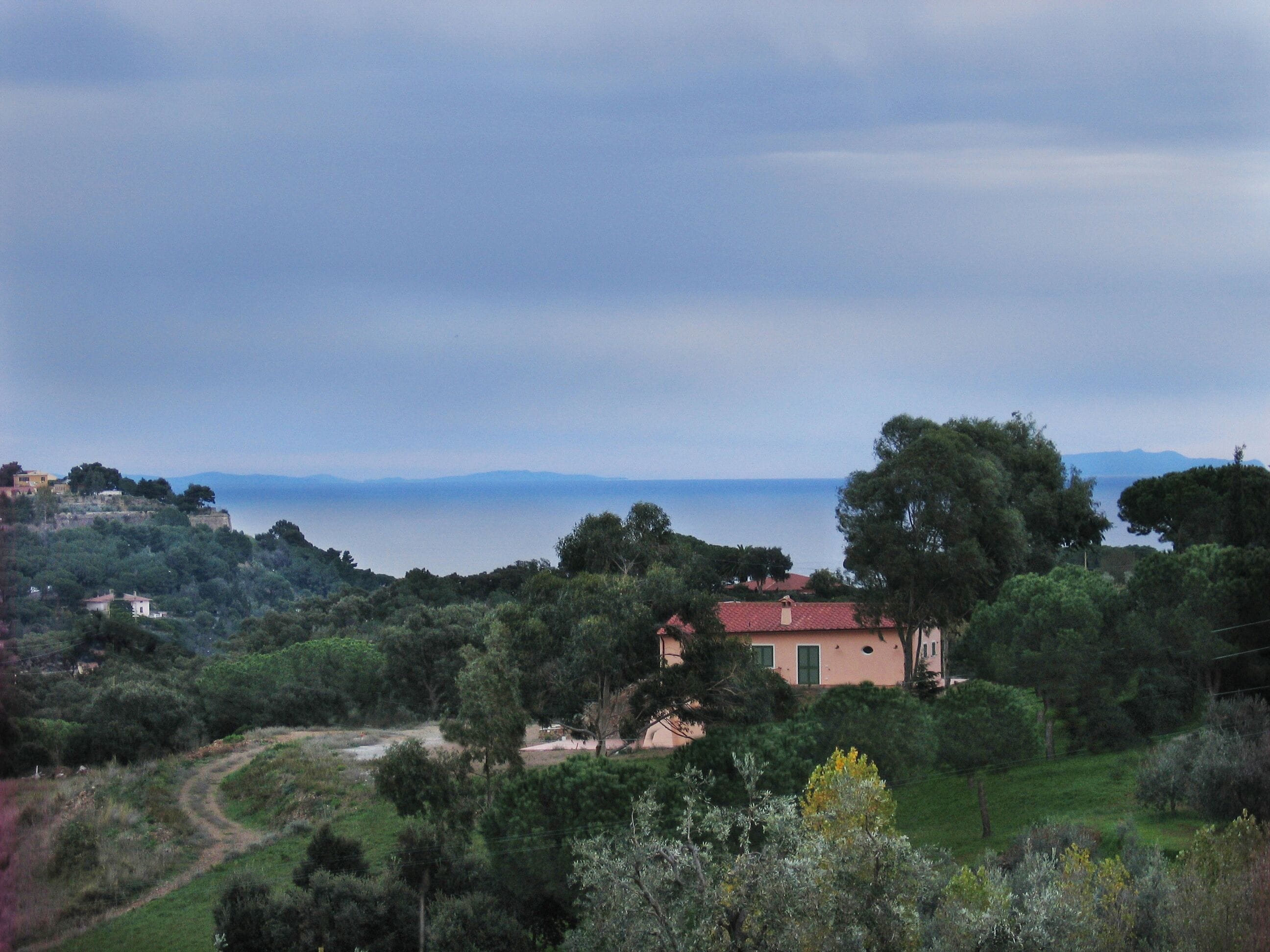 Villa con giardino in campagna a 8 min al paese di Porto Azzurro