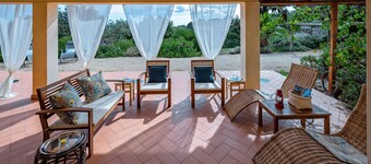 Villa with garden in the countryside 8 min to the town of Porto Azzurro