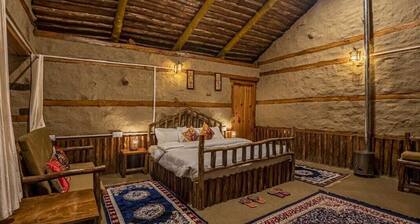 Hill top cottage by Planacation