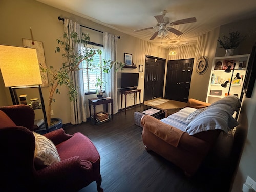 Cozy Private Guest House near Neuse River in Raleigh, Pet-Friendly! Premier Host