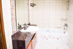 Bathroom - Hawana Hostel (Dubai)
