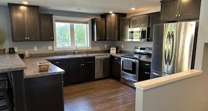 Cozy remodeled home in Ventura Heights a block from Clear Lake