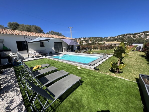 Outdoor pool, a heated pool