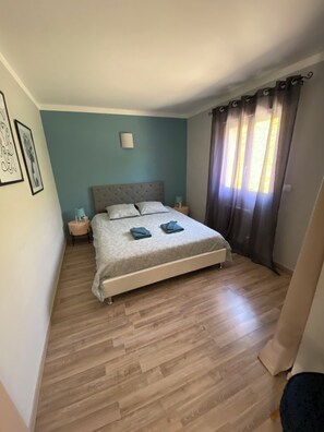 3 bedrooms, iron/ironing board, travel crib, free WiFi - Villa TAVEL, near AVIGNON (Tavel)
