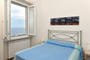 1 Schlafzimmer, Bügeleisen/Bügelbrett, Reisekinderbett, kostenloses WLAN