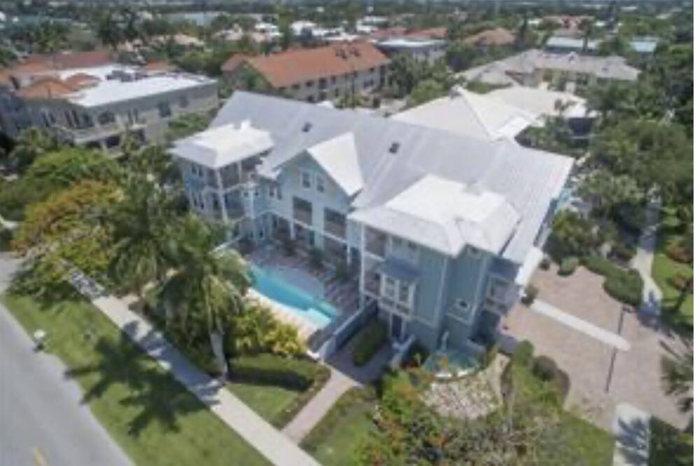 Naples Condo