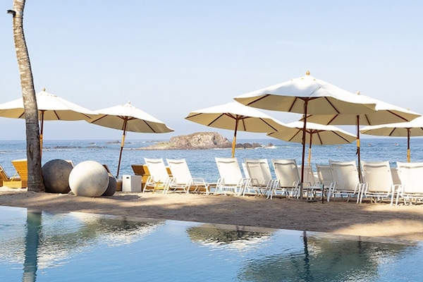 1 of 4 Beach Club access included