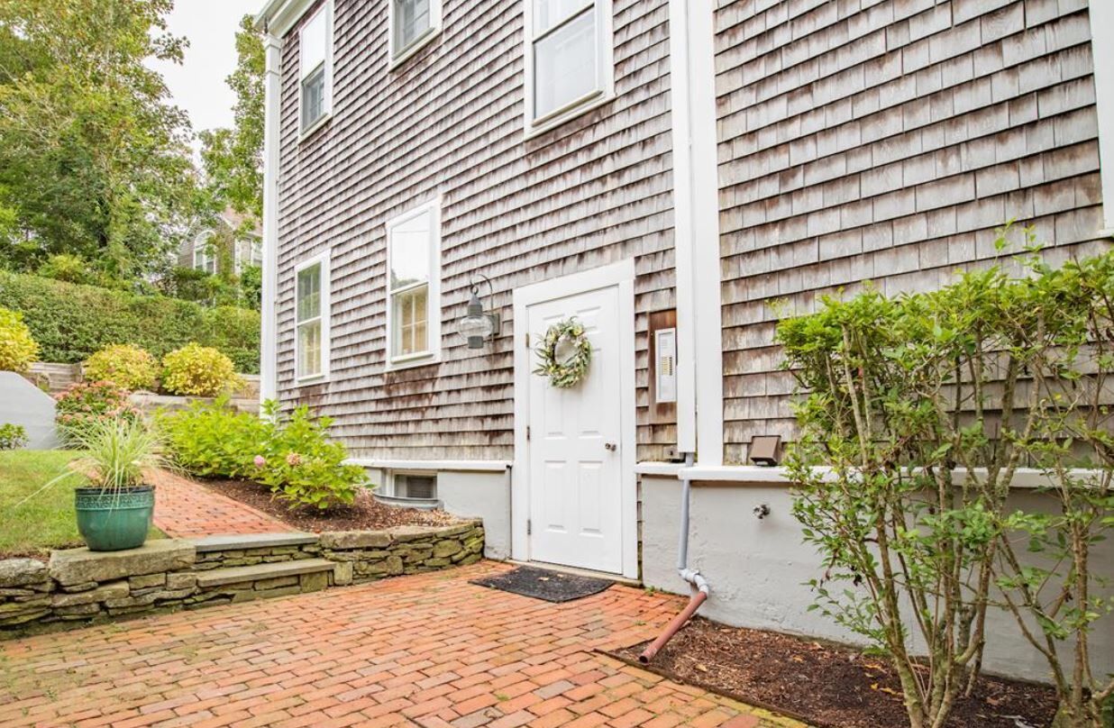 Luxury Historic 1 Bedroom - Walking Distance to Town