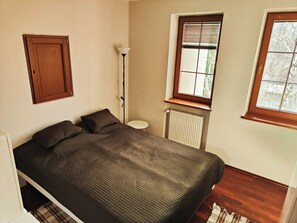 Towels - Hostel Villa Krasnowolska Self Check-In (Warsaw)