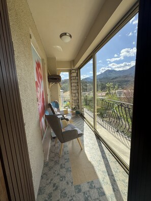 Panoramic Room | 1 bedroom, minibar, individually decorated, individually furnished