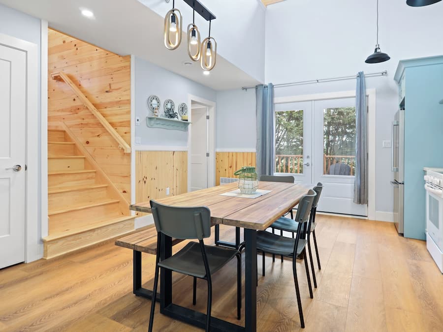 Chaumière majestueuse, 2 chambres | Cuisine privée | Réfrigérateur grande capacité avec congélateur, four à micro-ondes