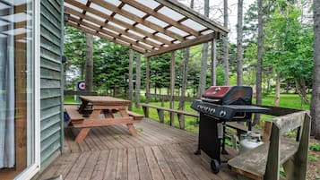 Traditional Cottage | Terrace/patio