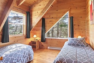 Ropa de cama de alta calidad, tabla de planchar con plancha y cunas 