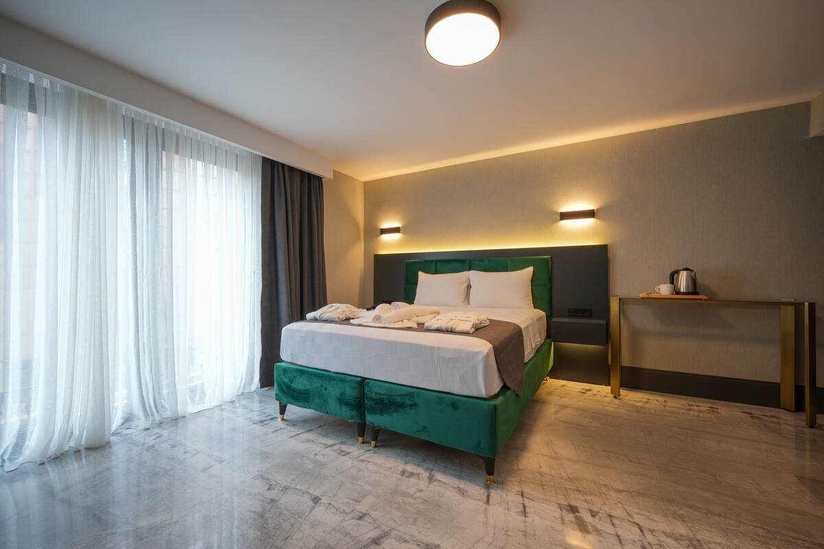 Sábanas de algodón egipcio, ropa de cama de alta calidad y escritorio 