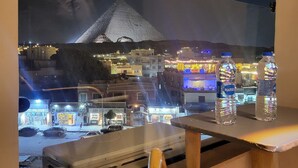 Room - STEPS IN Pyramids View (Giza)