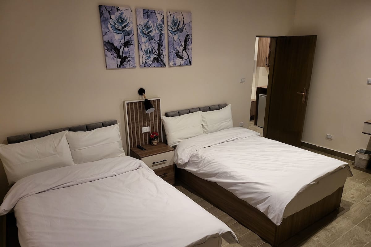 Egyptian cotton sheets, premium bedding, down comforters, pillowtop beds