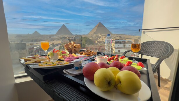 Restaurant - STEPS IN Pyramids View (Giza)