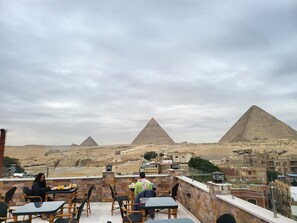Restaurant - STEPS IN Pyramids View (Giza)