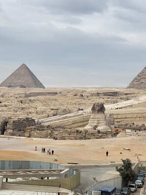 Unclassified image, 4 of 55, button - STEPS IN Pyramids View (Giza)