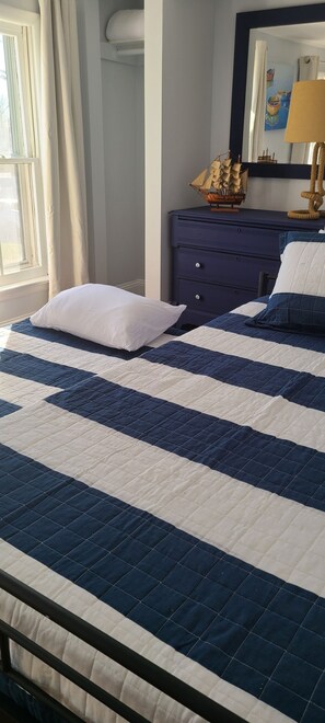 3 bedrooms, iron/ironing board, travel crib, free WiFi