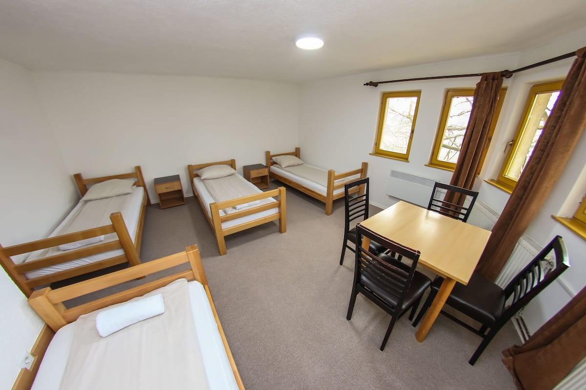 Comfort Shared Dormitory | Free WiFi