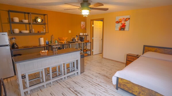 1 bedroom, iron/ironing board, travel cot, WiFi