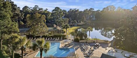 屋外プール、温水プール